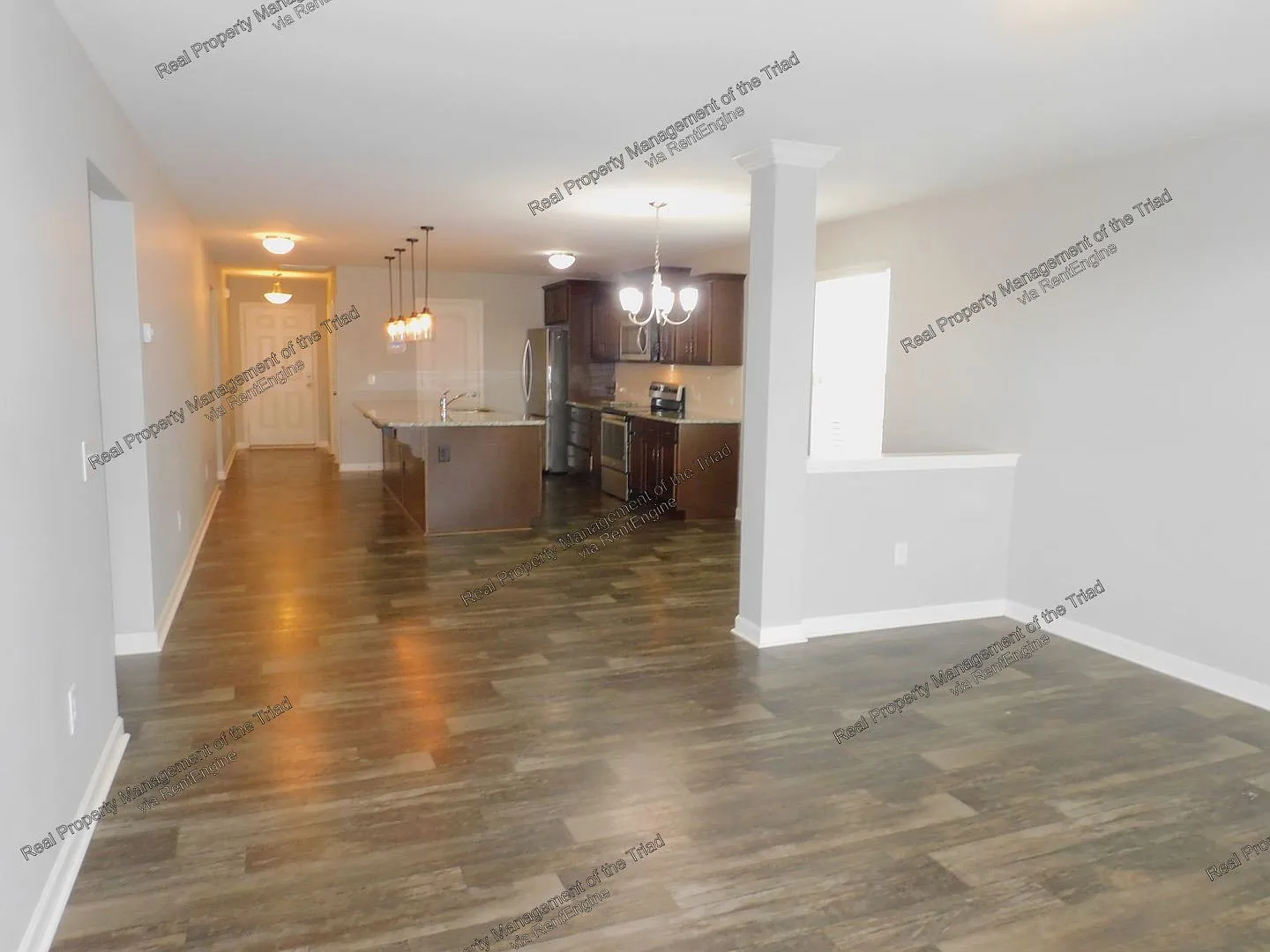 3 bed, 2.0 bath, 1574 sqft, $1,825 — Photo 3