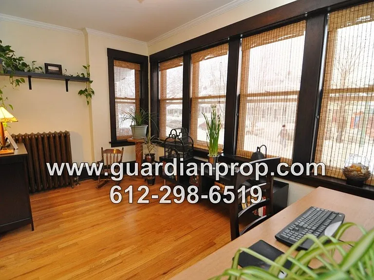 1725 Hague Ave #2 — Photo 3