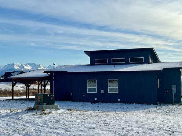 621 Nelson Ave, Homer, AK 99603