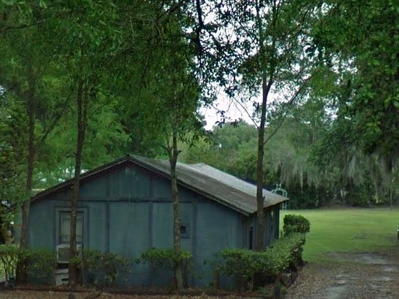 Large, finished garage 