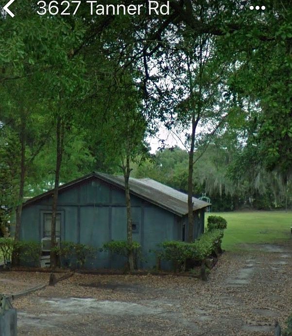 Large, finished garage 