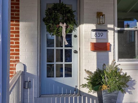 2nd image of 839 George St