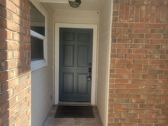 2nd image of 12410 Meadow Ln