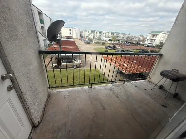 2822 S Bartell Dr APT 25, Houston, TX 77054