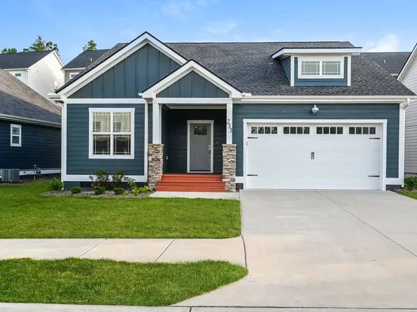 233 Leyland Cir, Hendersonville, NC 28792