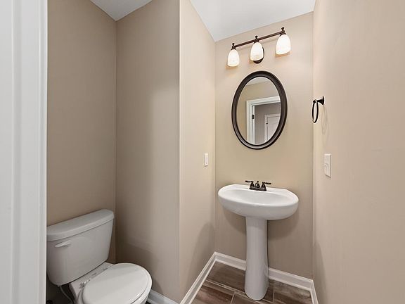 5th image of 123 Rossview Pl Lot 123