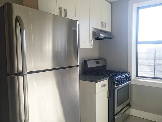 Rented by Bohemia Realty Group | media 26