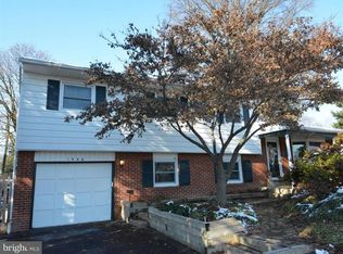 1908 Crooked Oak Dr, Lancaster, PA 17601