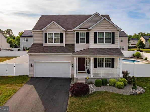 619 Seaman Dr, Florence, NJ 08518