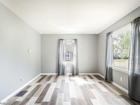 5th image of 1816 Bonnie Brae Ave NE