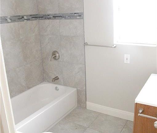 4th image of 1215 W 164th St