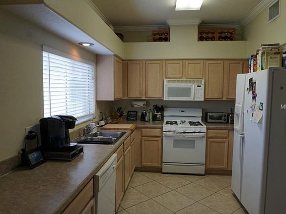 5th image of 4645 Balsam Dr
