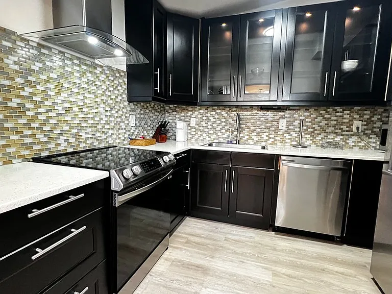 7502 Lakeside Blvd #A — Photo 2