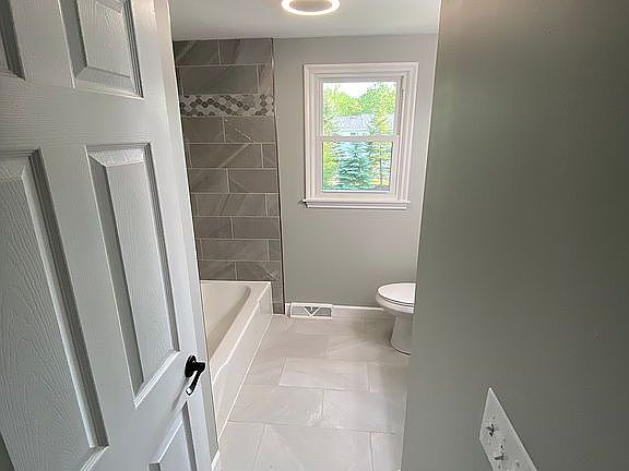 3rd image of 203 Sherburn Dr