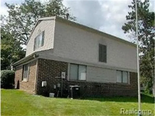 29656 Farmbrook Villa Ct Unit 9-1, Southfield, MI 48034