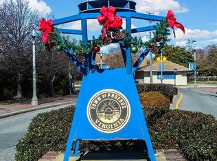 4 Hopkins St, Hampton, VA 23663