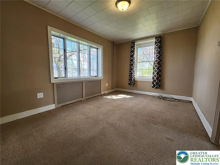 4939 Indian Creek Rd — Photo 8