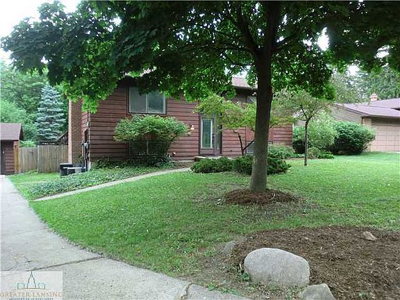 2nd image of 1232 E Tanager Ln
