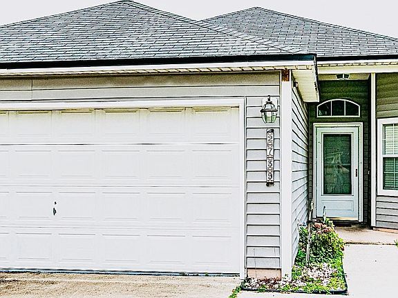 5th image of 2739 Lantana Lakes Dr W