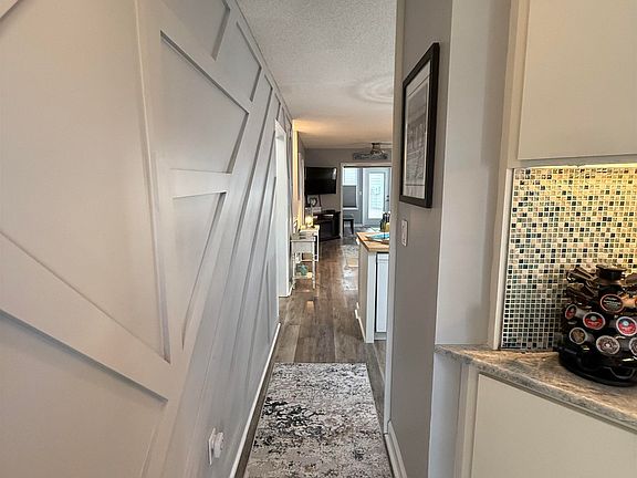 3rd image of 211 Landing Rd. #C