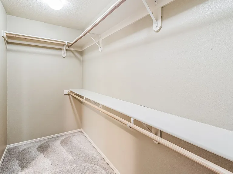 949 SE Tamango St — Photo 22