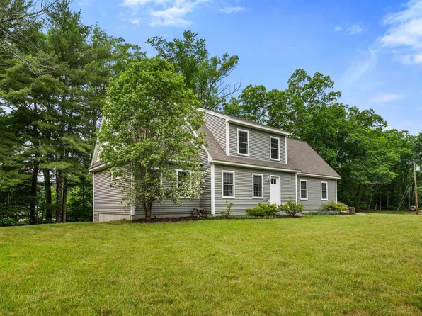 34 Crawley Falls Road, Brentwood, NH 03833