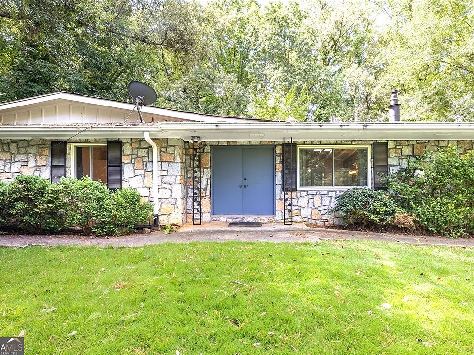 1st image of 2619 Andover Dr