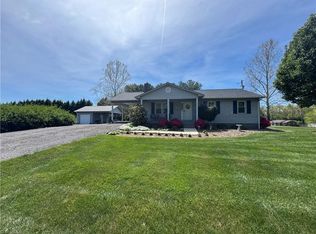 3145 Volunteer Rd, Pinnacle, NC 27043