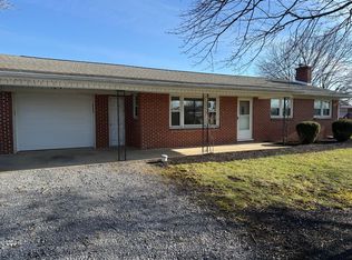 5869 Race Track Rd, Saint Thomas, PA 17252