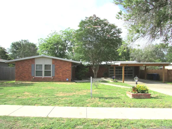 214 PINEWOOD LN, San Antonio, TX 78216