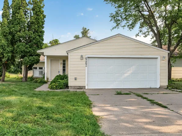 6262 7th St N, Oakdale, MN 55128