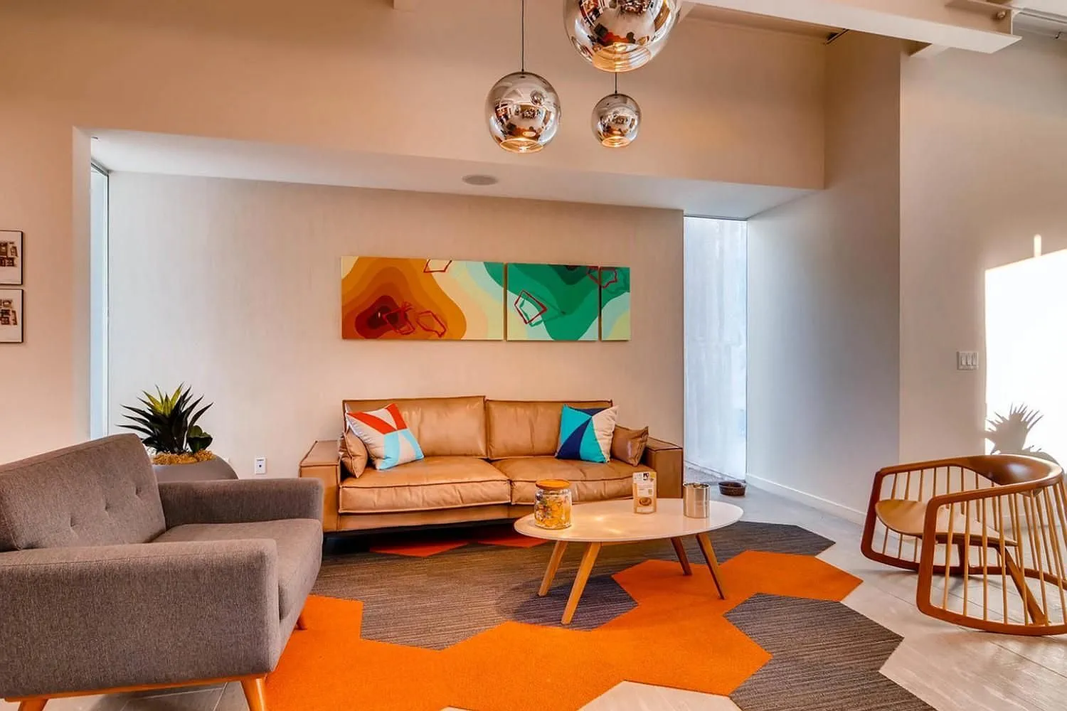 The Cortesian Apartments — Photo 2