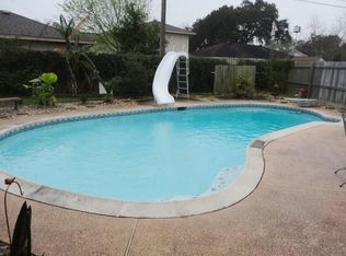 1131 Sunset Ln, Texas City, TX 77590