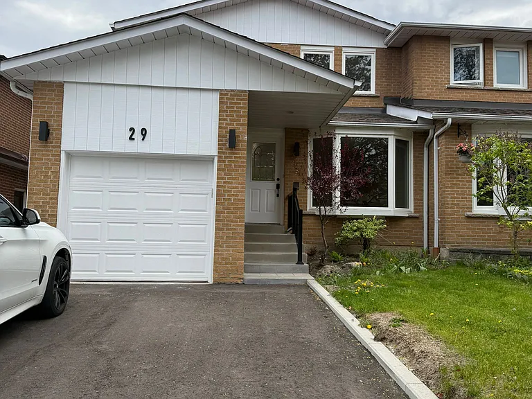 29 Charnwood Pl #BASEMENT — Photo 9