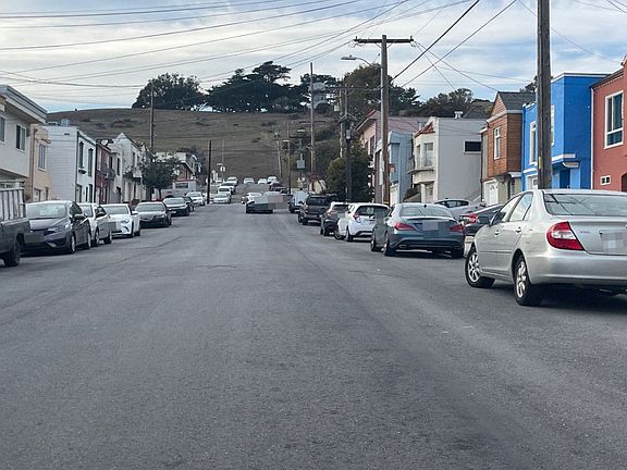 5th image of 448 Wilde Ave