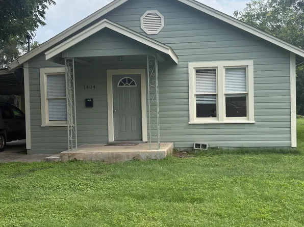 1404 Park St, Kerrville, TX 78028