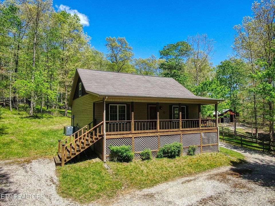 1st image of 518 Spruce Creek Dr