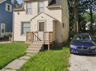 27 Clarence St, Pontiac, MI 48342