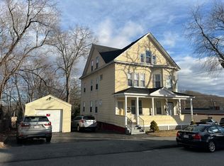 135 Grandview Ave APT 3, Worcester, MA 01603