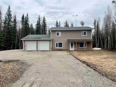 2327 Long Shadow Dr, North Pole, AK, 99705