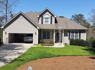 5935 Robbs Dr, Cumming, GA 30041