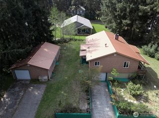 1300 143rd Pl, Long Beach, WA 98631