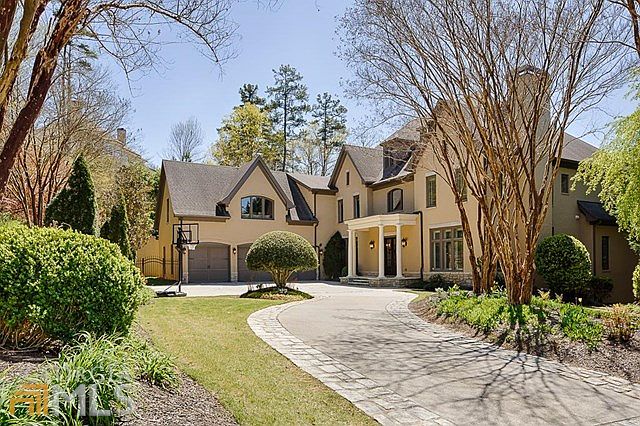 2nd image of 670 Falls Lake Dr