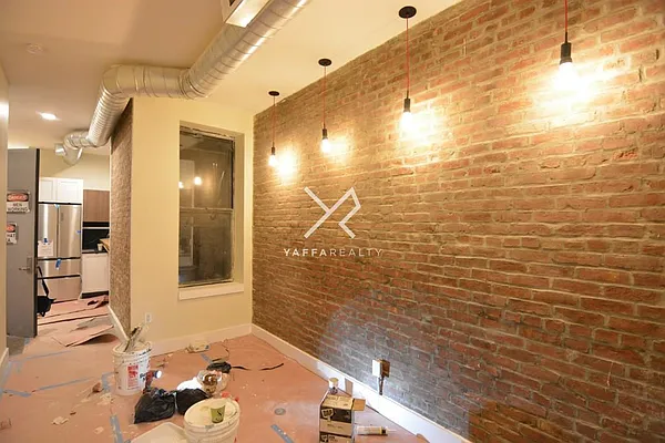 Rented by Yaffa Realty LLC | media 1