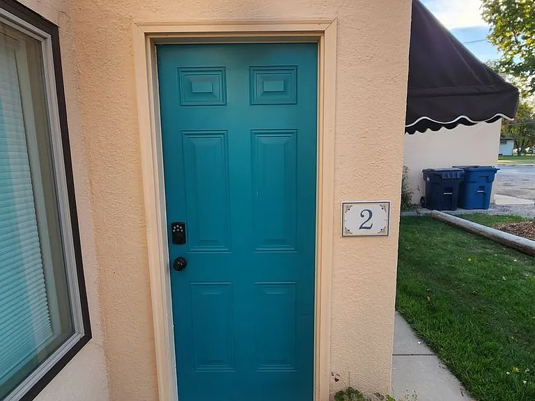 901 4th Ave E #2 — Photo 2