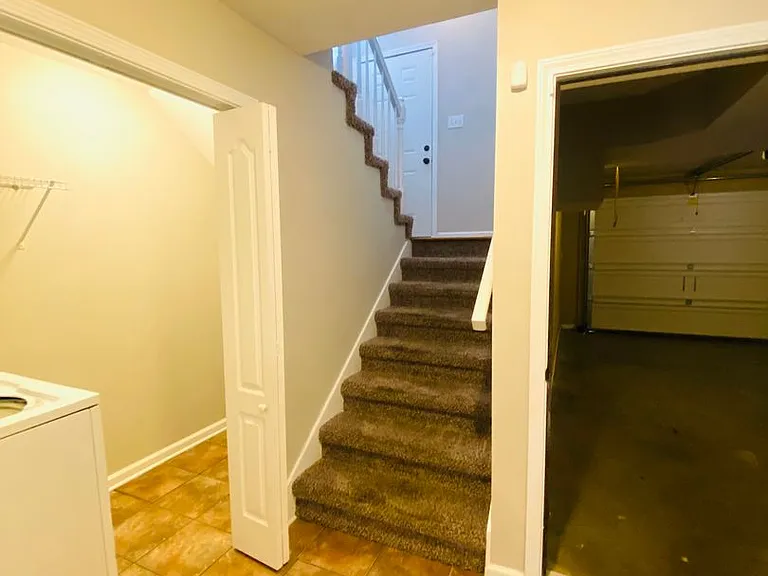 1728 Thistlewood Dr — Photo 29