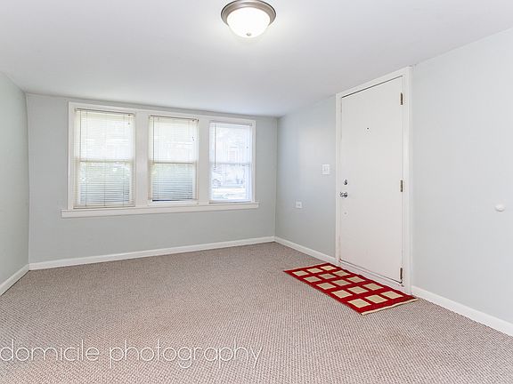 2nd image of 3542 N Hoyne Ave #G