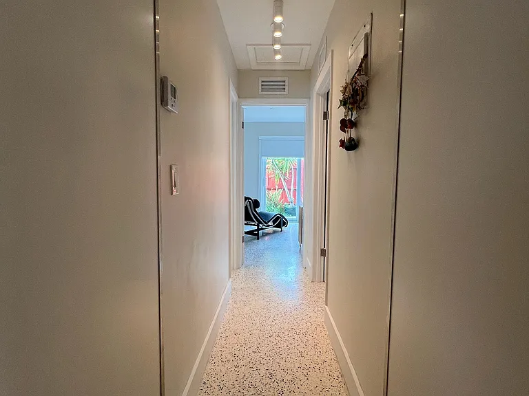 451 SW 24th Rd — Photo 39
