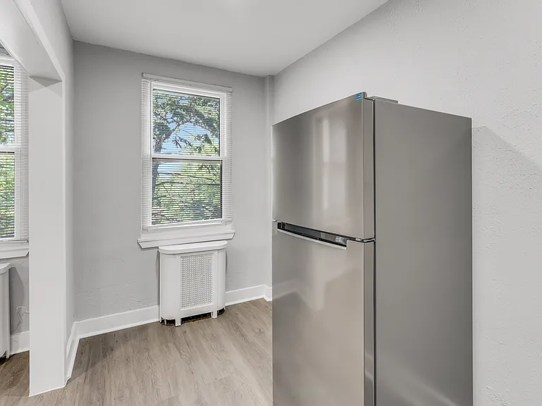50 E Cliveden St #D1 — Photo 3