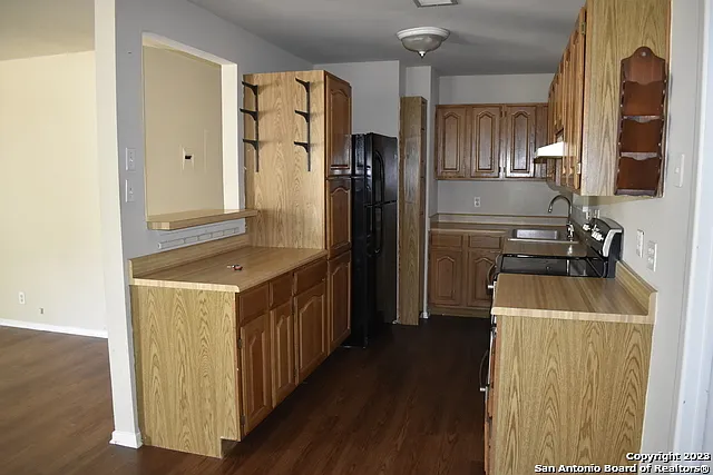 4 bed, 1.0 bath, 1700 sqft, $1,650 — Photo 4